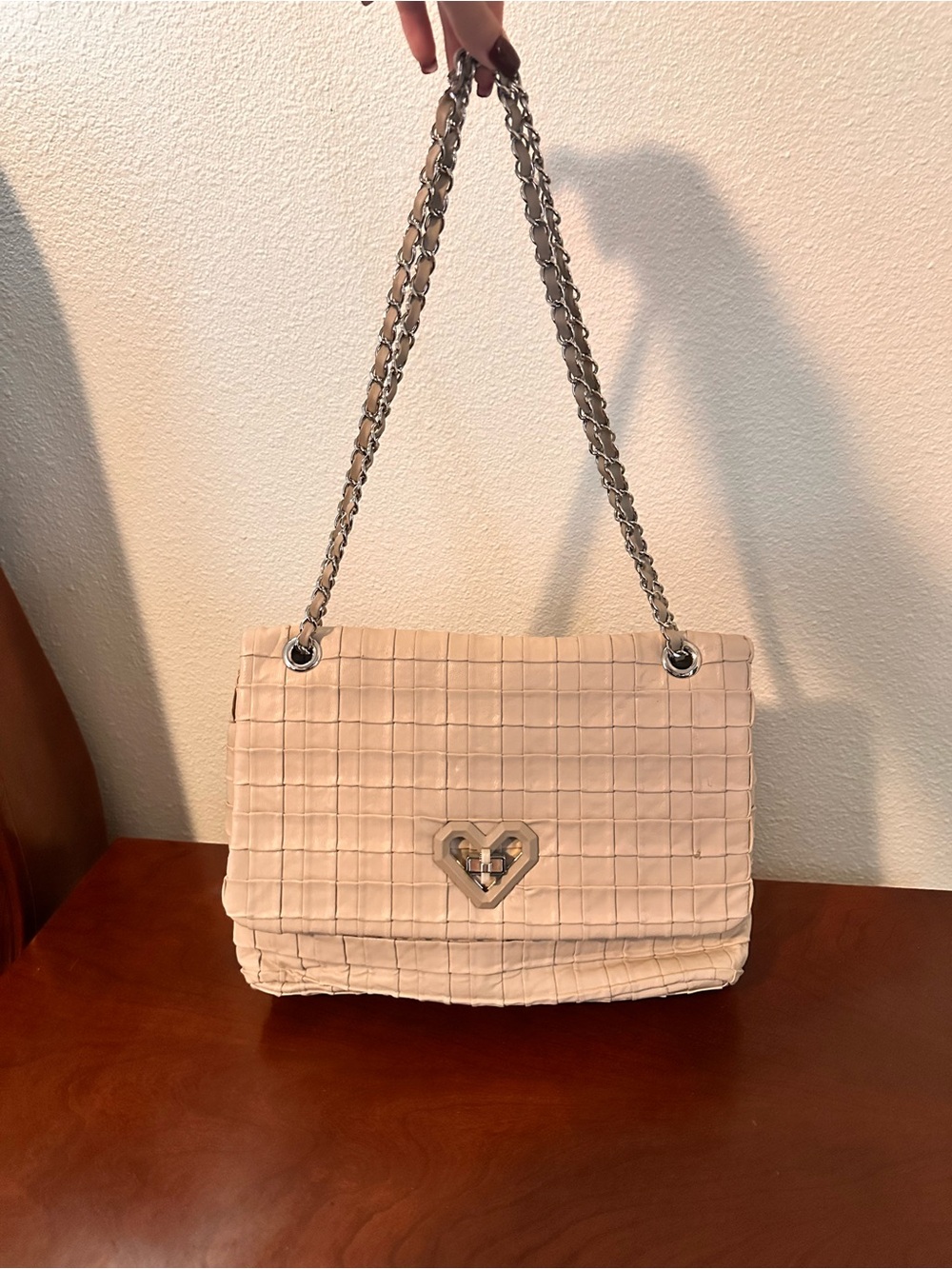Lovcat Handbag – Heart Turnlock – Quilted Grid Texture